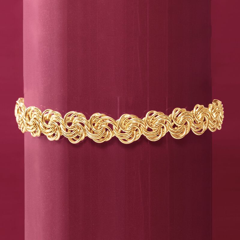 18kt Yellow Gold Rosette Link Bracelet. 8&quot; image number 3