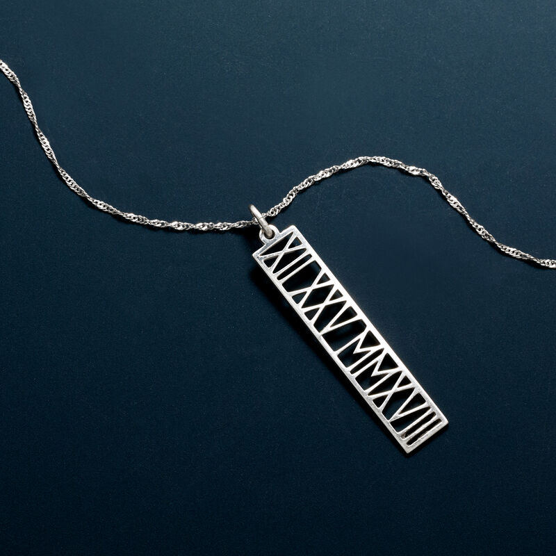 Sterling Silver Personalized Roman Numeral Date Pendant Necklace image number 4