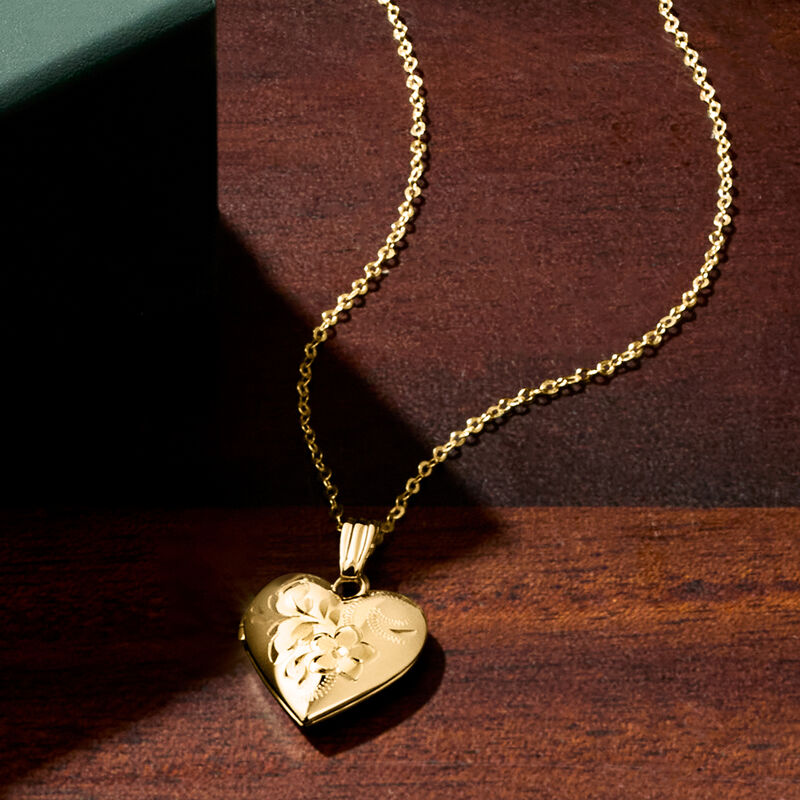 10kt Yellow Gold Floral Heart Locket Necklace image number 3