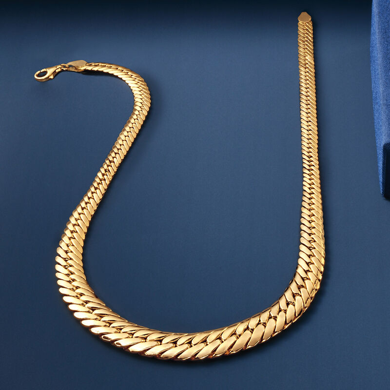 18kt Yellow Gold Graduated Cuban Link Necklace image number 3