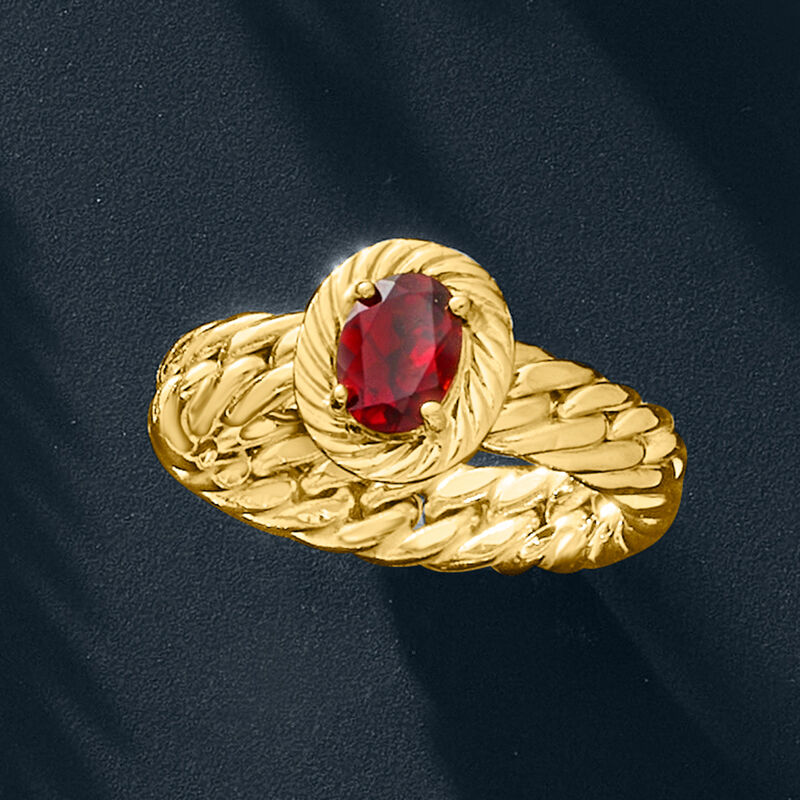 .70 Carat Garnet Curb-Link Ring in 14kt Yellow Gold image number 3