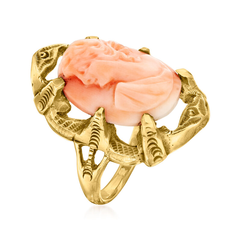 C. 1950 Vintage Pink Coral Cameo Ring in 10kt Yellow Gold image number 2