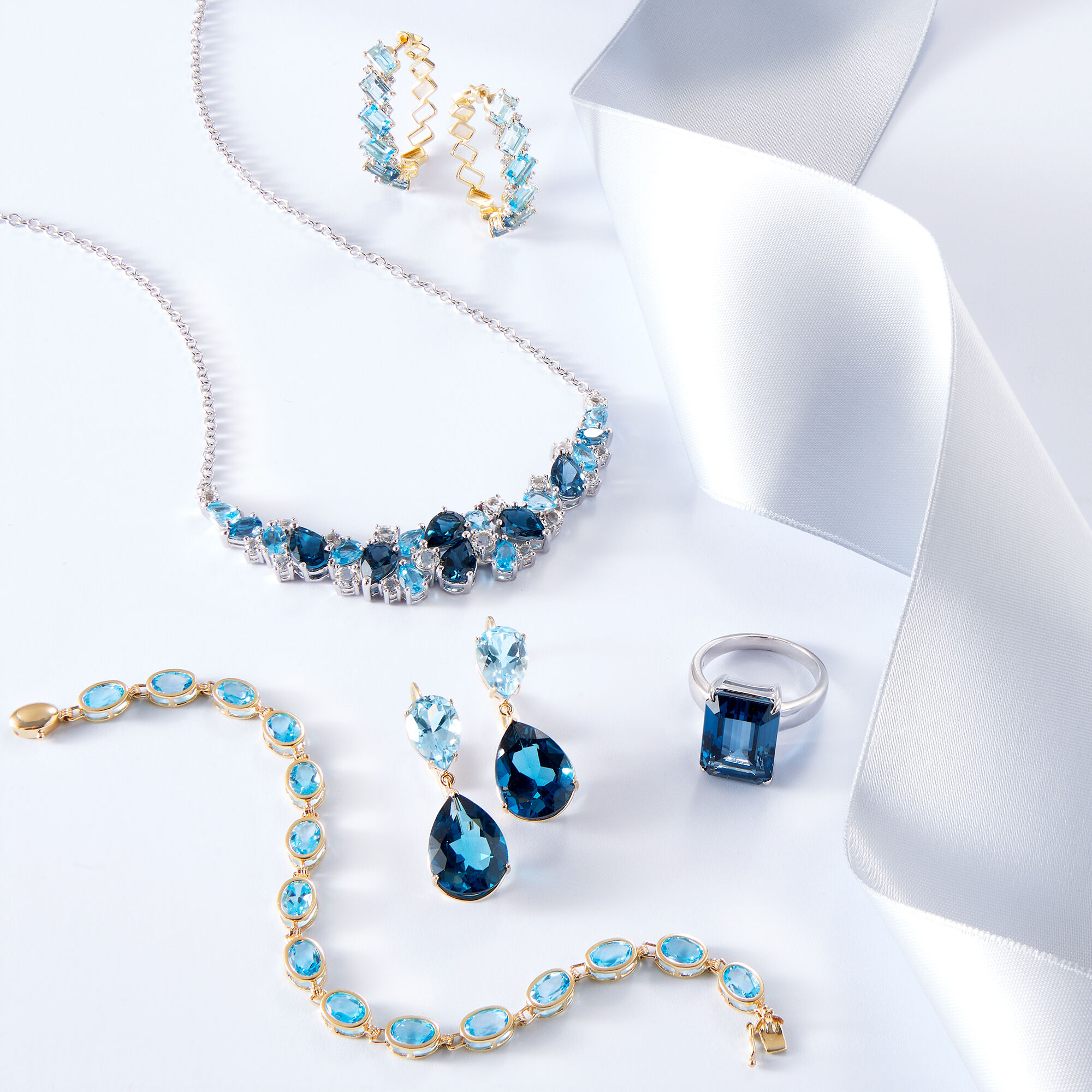 12.25 ct. t.w. London, Swiss Blue and White Topaz Collar
