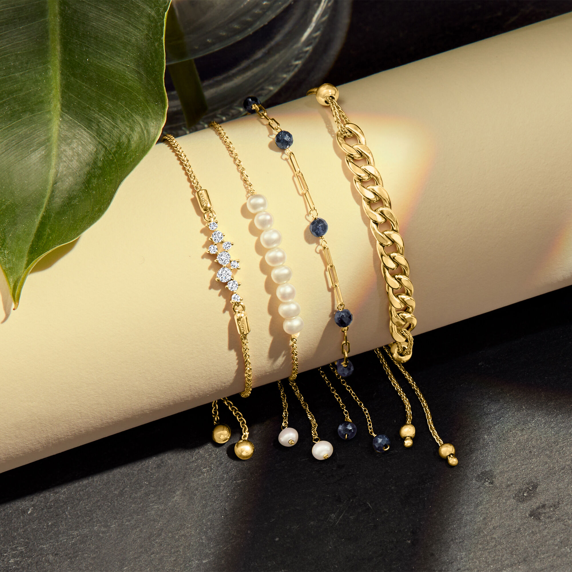 Yellow gold bolo bracelet top