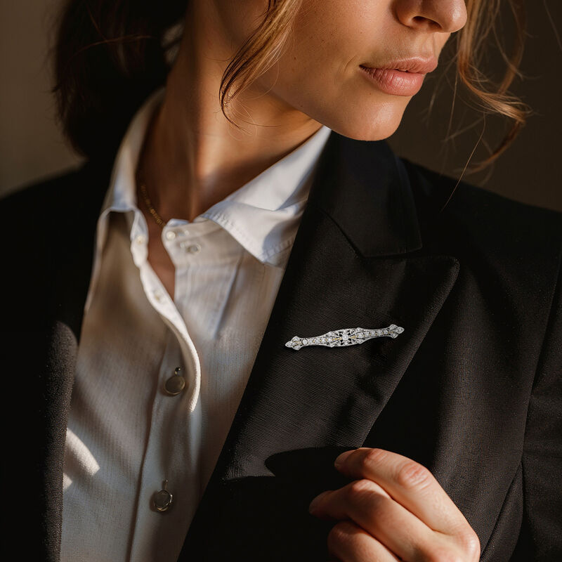 C. 1930 Vintage .73 ct. t.w. Diamond Bar Pin in Platinum image number 1