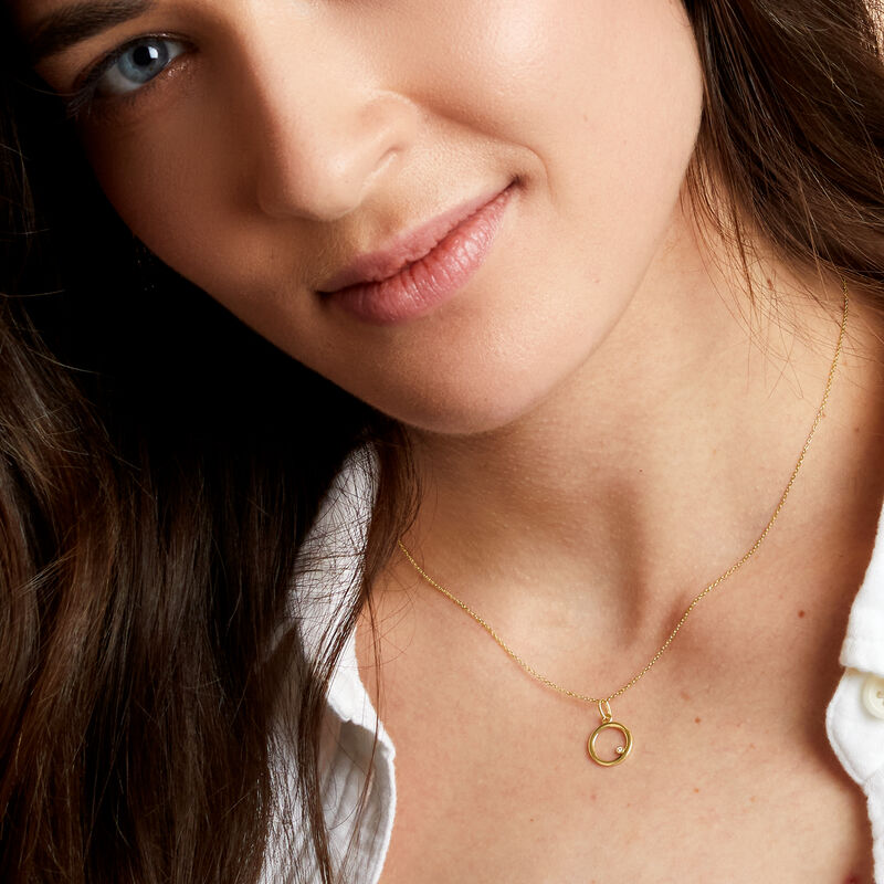 14kt Yellow Gold Circle Pendant Necklace with Diamond Accent image number 3