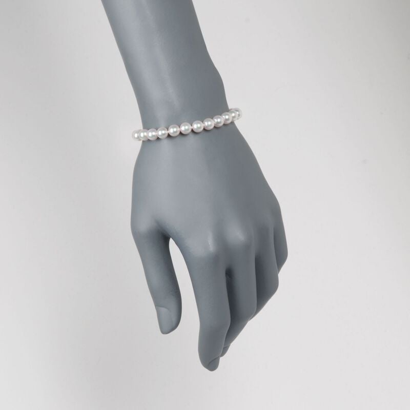 Mikimoto 4-7mm A1 Akoya Pearl Jewelry Set: Earrings, Bracelet, and Necklace with 18kt White Gold image number 8
