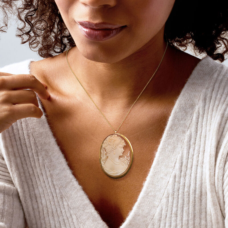 C. 1980 Vintage Brown Shell Cameo Pin/Pendant in 18kt Yellow Gold image number 1