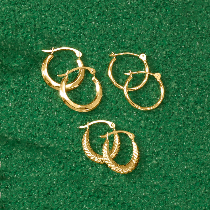 14kt Yellow Gold Jewelry Set: Three Pairs of Huggie Hoop Earrings image number 5