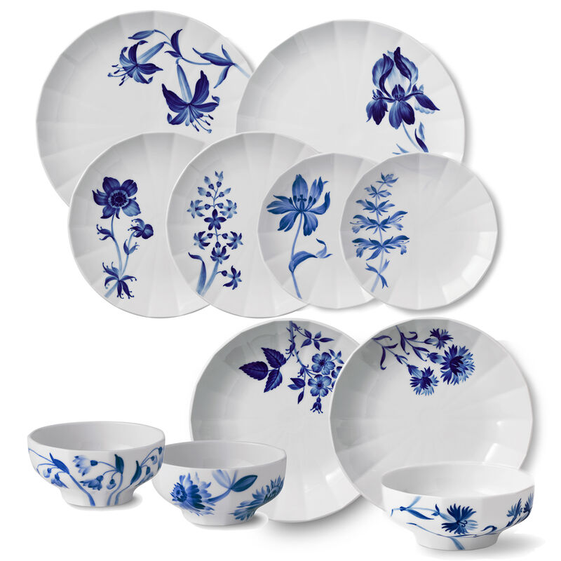 Royal Copenhagen &quot;Blomst&quot; Porcelain Dinnerware image number 0