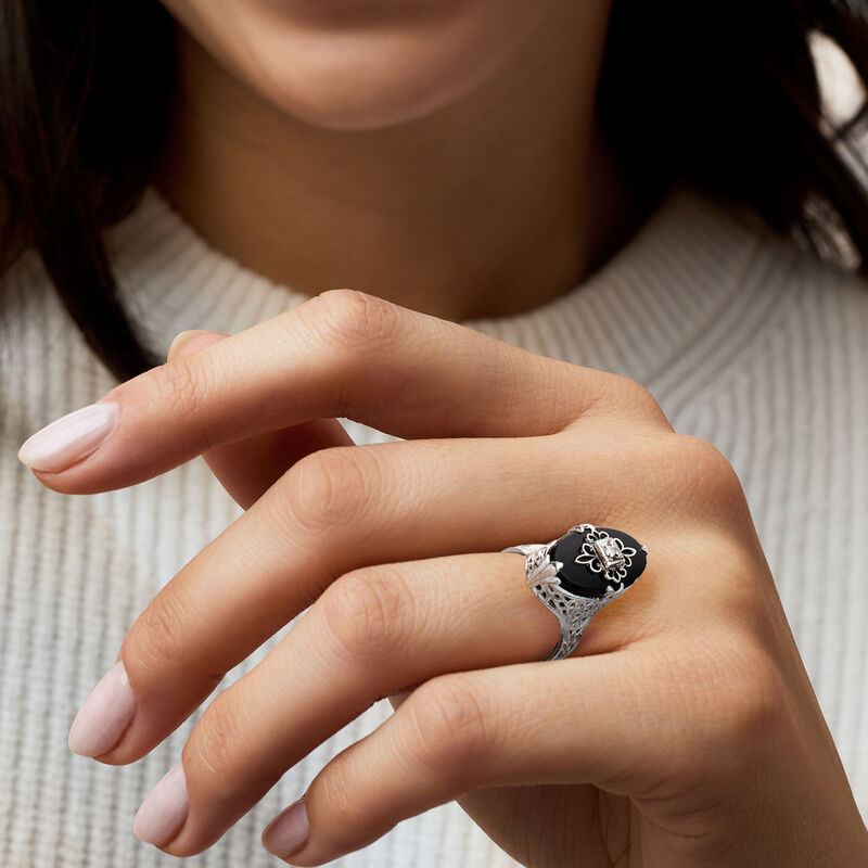 C. 1980 Vintage Onyx Ring with Single Diamond in 14kt White Gold. Size 5 image number 1