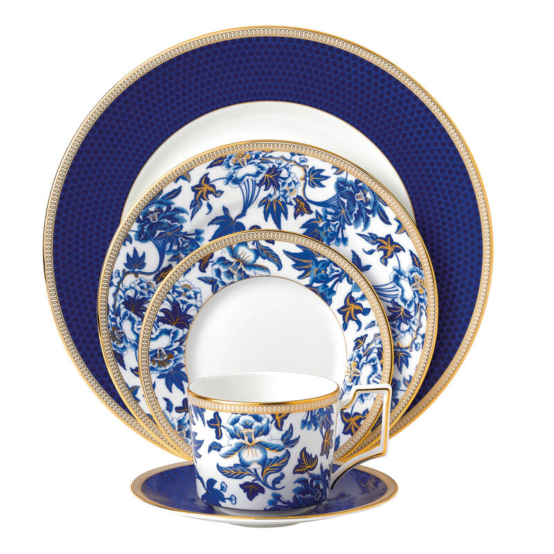 Wedgwood &quot;Hibiscus&quot; Dinnerware image number 2