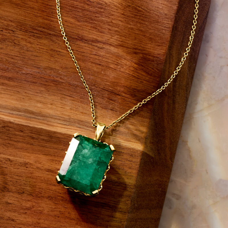 11.00 Carat Emerald Pendant Necklace in 18kt Gold Over Sterling. 18&quot; image number 2