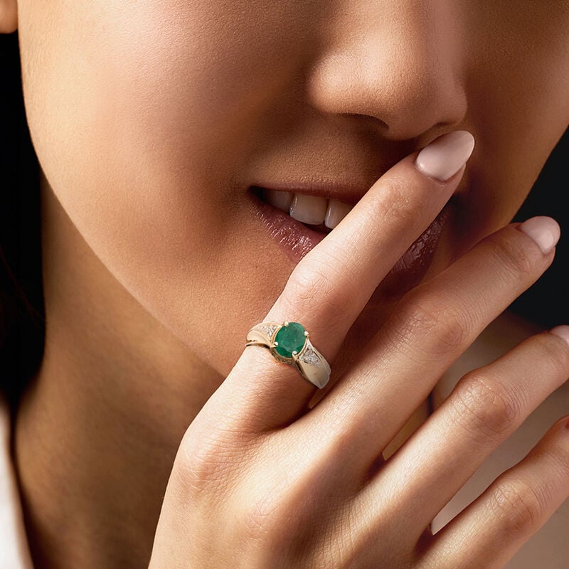 C. 1990 Vintage 1.50 Carat Emerald Ring with Diamonds in 10kt Yellow Gold. Size 5.5 image number 1