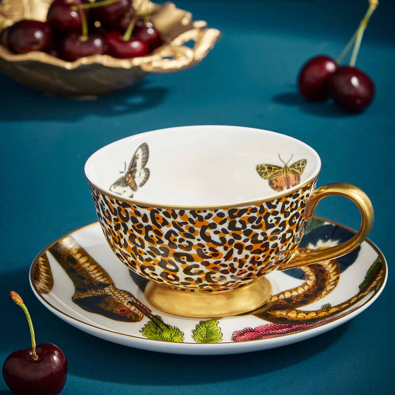 Spode "Creatures of Curiosity" Set of 4 Assorted Teacups with Saucers image number 5