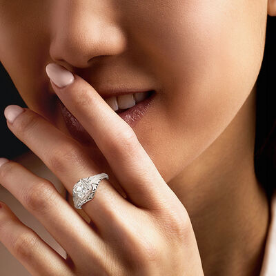 C. 1950 Vintage .25 Carat Diamond Ring in Platinum