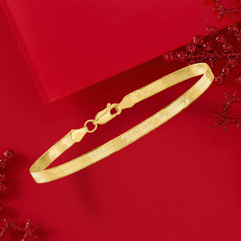 4mm 14kt Yellow Gold Herringbone Bracelet image number 2