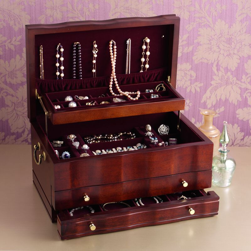 Reed & Barton &quot;Victoria&quot; Jewelry Box image number 0