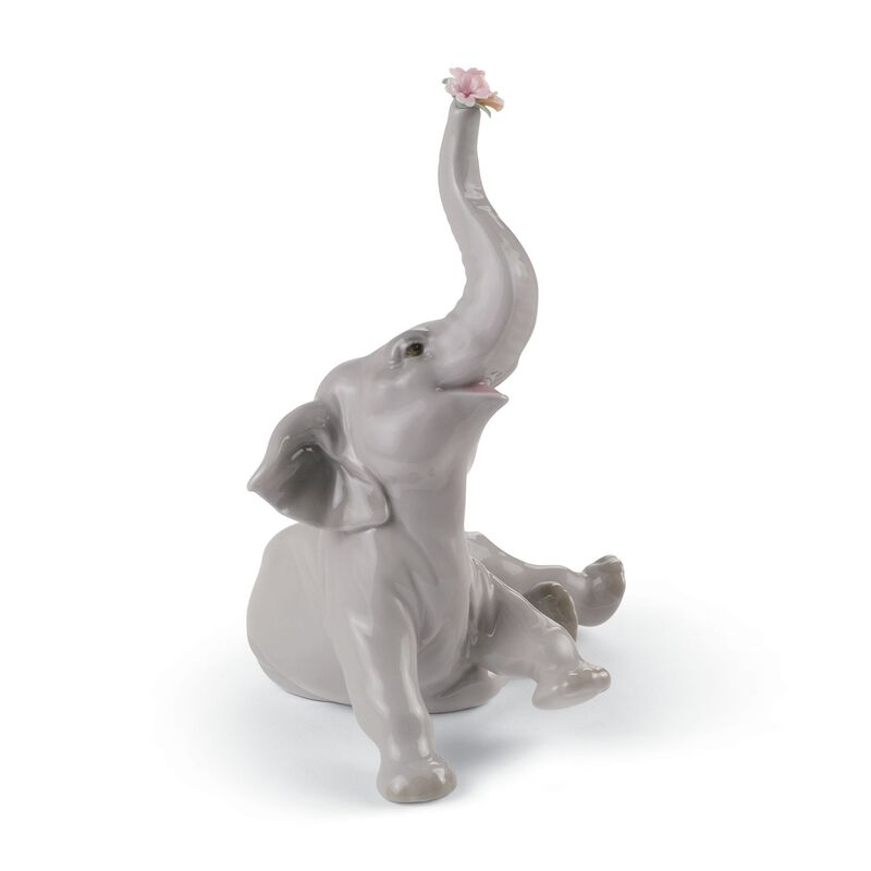 Lladro &quot;Baby Elephant with Pink Flower&quot; Porcelain Figurine image number 0
