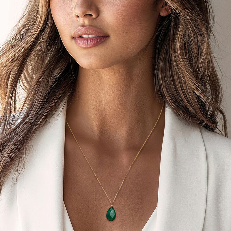 5.50 Carat Emerald Pendant Necklace in 10kt Yellow Gold image number 1
