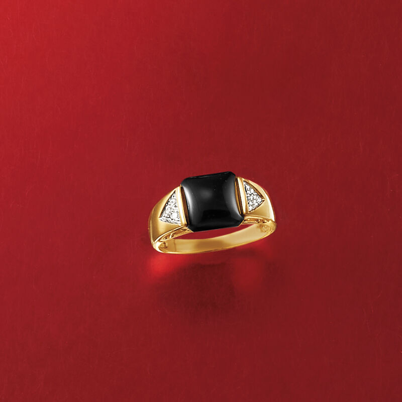 Black Onyx Cabochon Ring with Diamond Accents in 14kt Yellow Gold image number 3