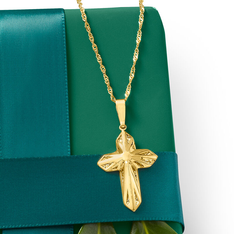 3-D Cross Pendant Necklace in 18kt Yellow Gold image number 4