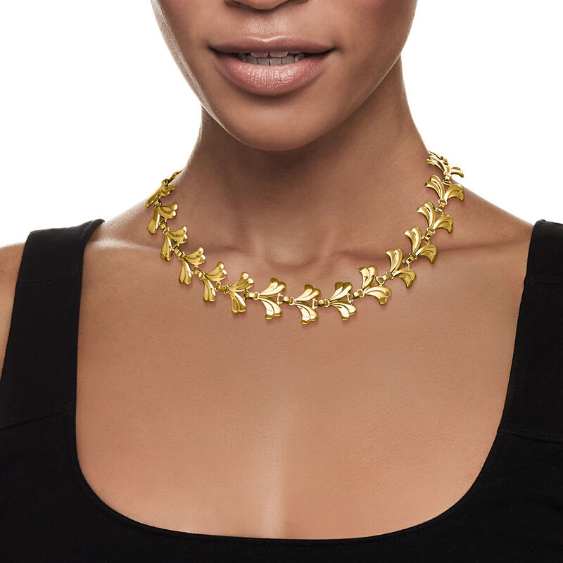 C. 1940 Vintage Tiffany Jewelry 14kt Yellow Gold Leaf Necklace. 16&quot; image number 1