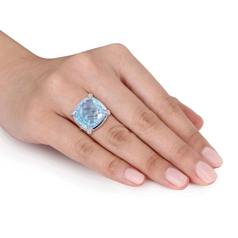 18.00 Carat Sky Blue Topaz and .13 ct. t.w. White Sapphire Ring in 14kt White Gold image number 3