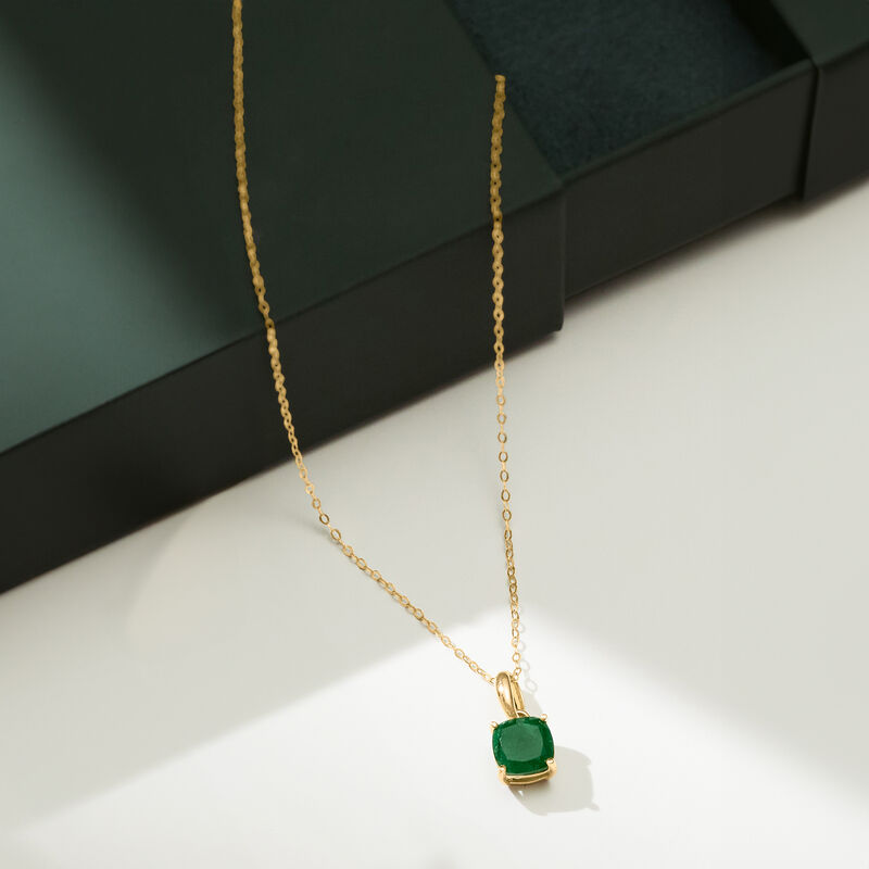 1.60 Carat Emerald Pendant Necklace in 10kt Yellow Gold. 16&quot; image number 2