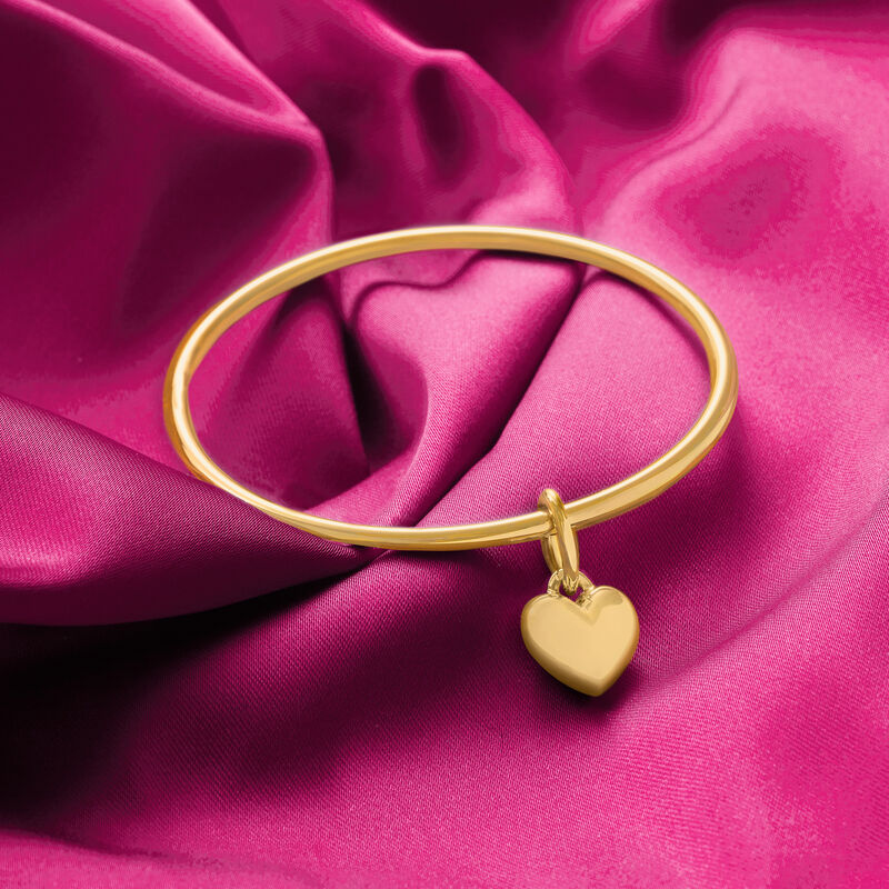 Italian Andiamo 14kt Yellow Gold Over Resin Heart Charm Bangle Bracelet image number 3