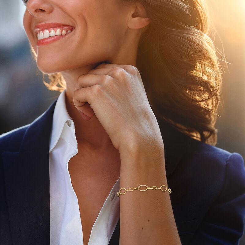 Italian 18kt Yellow Gold Oval-Link Bracelet image number 1