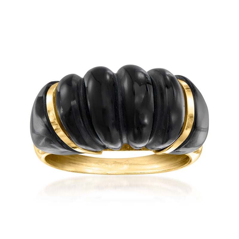 C. 1980 Vintage Carved Onyx Ring in 14kt Yellow Gold. Size 5.5 image number 0