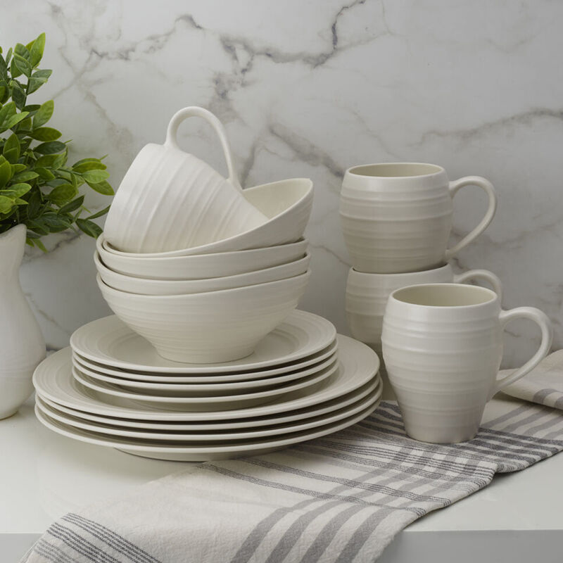 Mikasa "Swirl" 16-pc. White Dinnerware Set image number 1