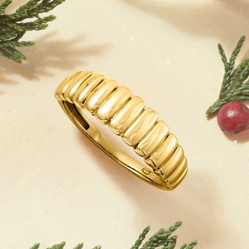 14kt Yellow Gold Ribbed Ring image number 3