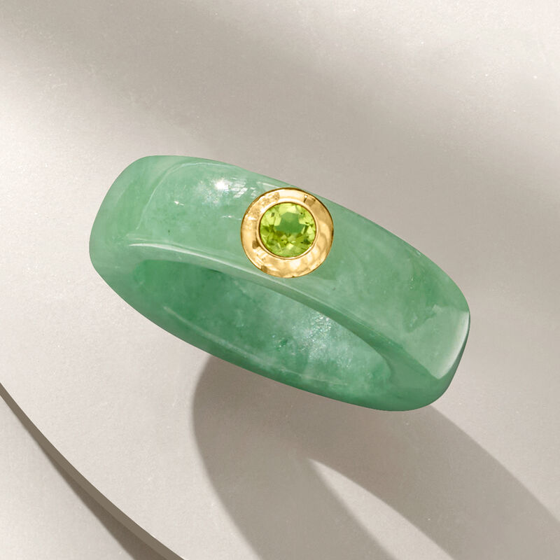 Jade and .30 Carat Peridot Ring with 14kt Yellow Gold image number 4