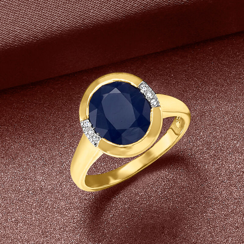 4.50 Carat Sapphire Ring with Diamonds in 14kt Yellow Gold image number 3
