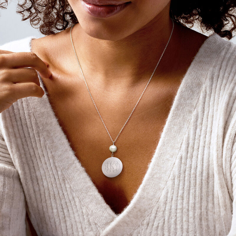 8-8.5mm Cultured Pearl and Sterling Silver Personalized Disc Necklace image number 1