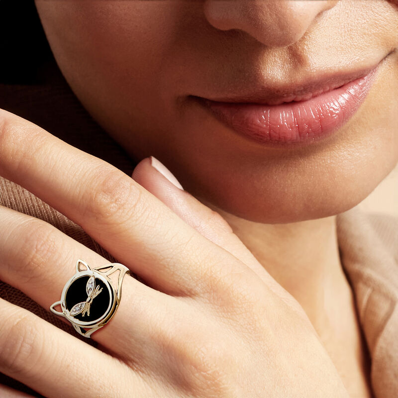C. 1990 Vintage Onyx Cat Ring with Diamonds in 14kt Yellow Gold image number 1