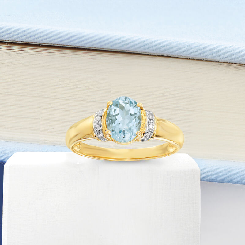 1.00 Carat Aquamarine Ring with Diamonds in 14kt Yellow Gold image number 3