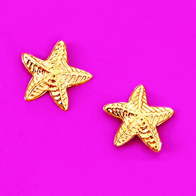Child's 14kt Yellow Gold Starfish Stud Earrings  image number 2