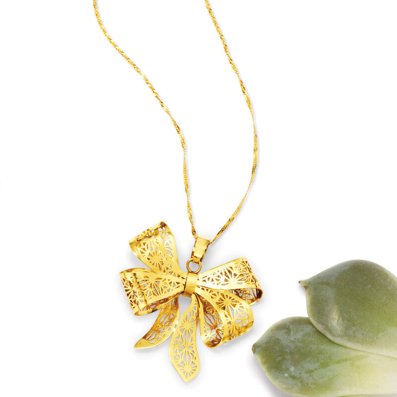 Italian 14kt Yellow Gold Filigree Bow Pendant Necklace image number 2