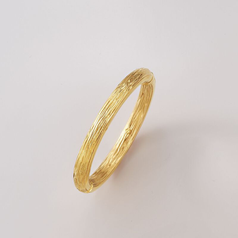 Italian 18kt Yellow Gold Textured and Polished Bangle Bracelet image number 2