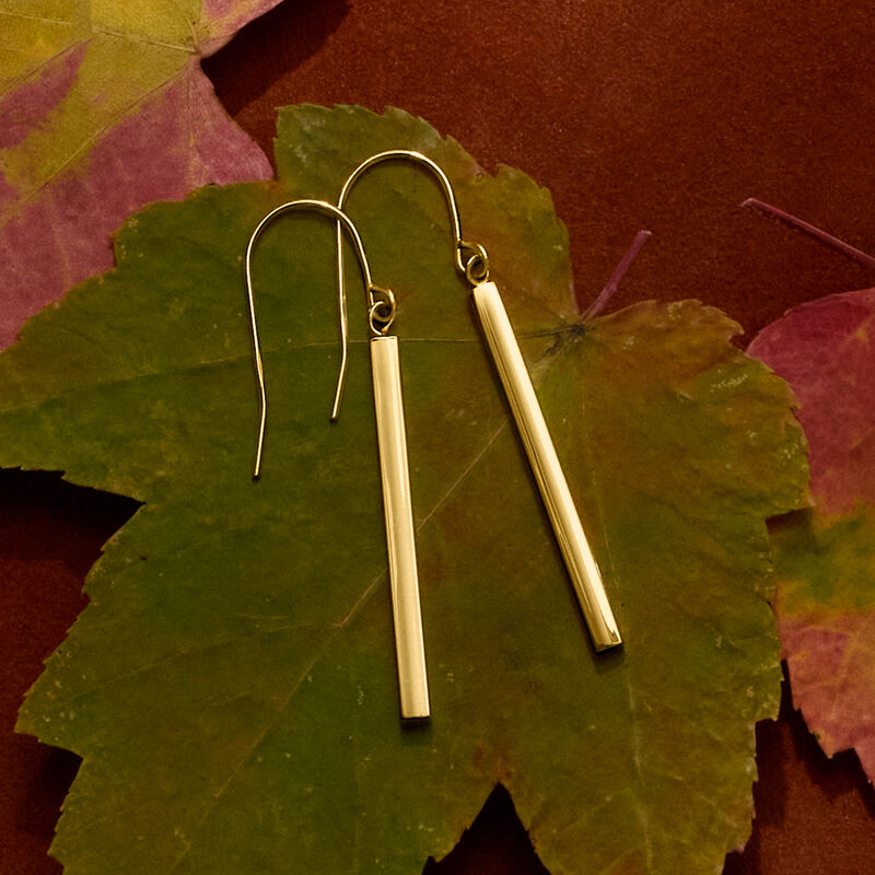 14kt Yellow Gold Linear Drop Earrings image number 4