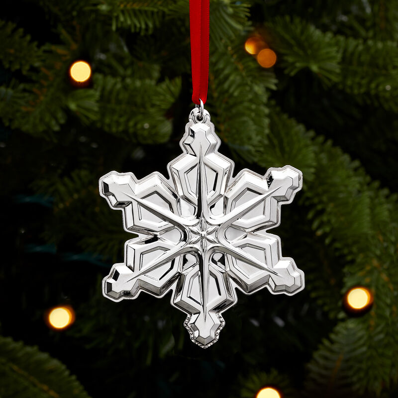 Gorham 2023 Annual Sterling Silver Snowflake Ornament - 54th Edition image number 2