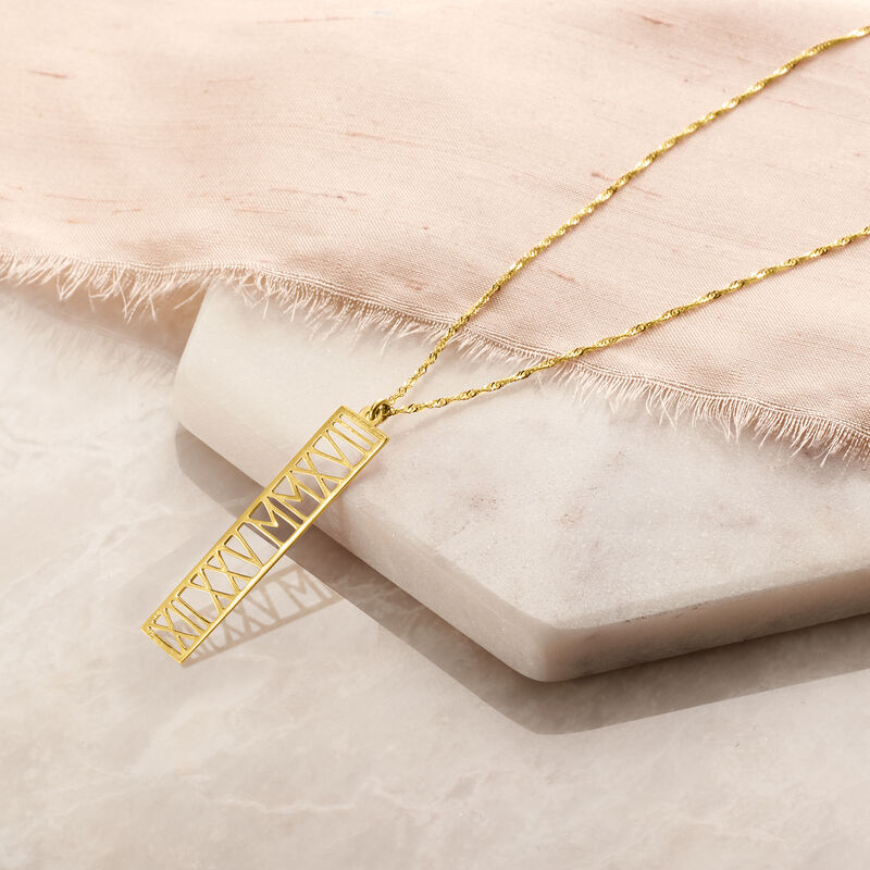 14kt Yellow Gold Personalized Roman Numeral Date Pendant Necklace image number 2