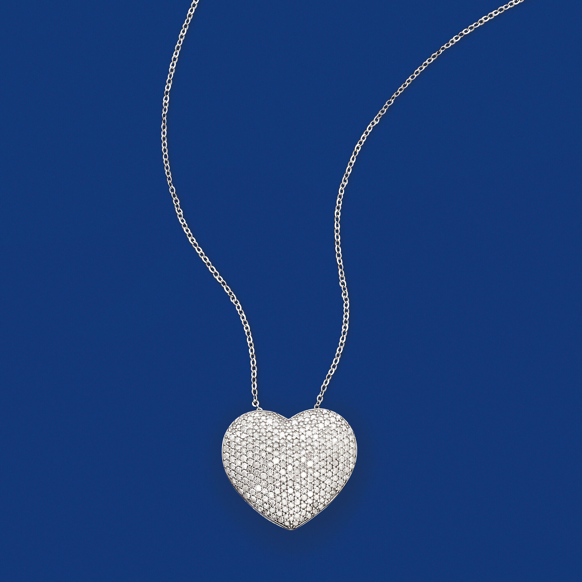 Pave diamond heart pendant sales