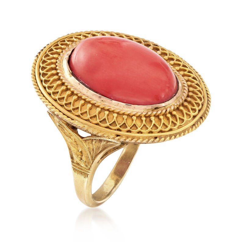 C. 1970 Vintage Coral Ring in 18kt Yellow Gold. Size 5 image number 2