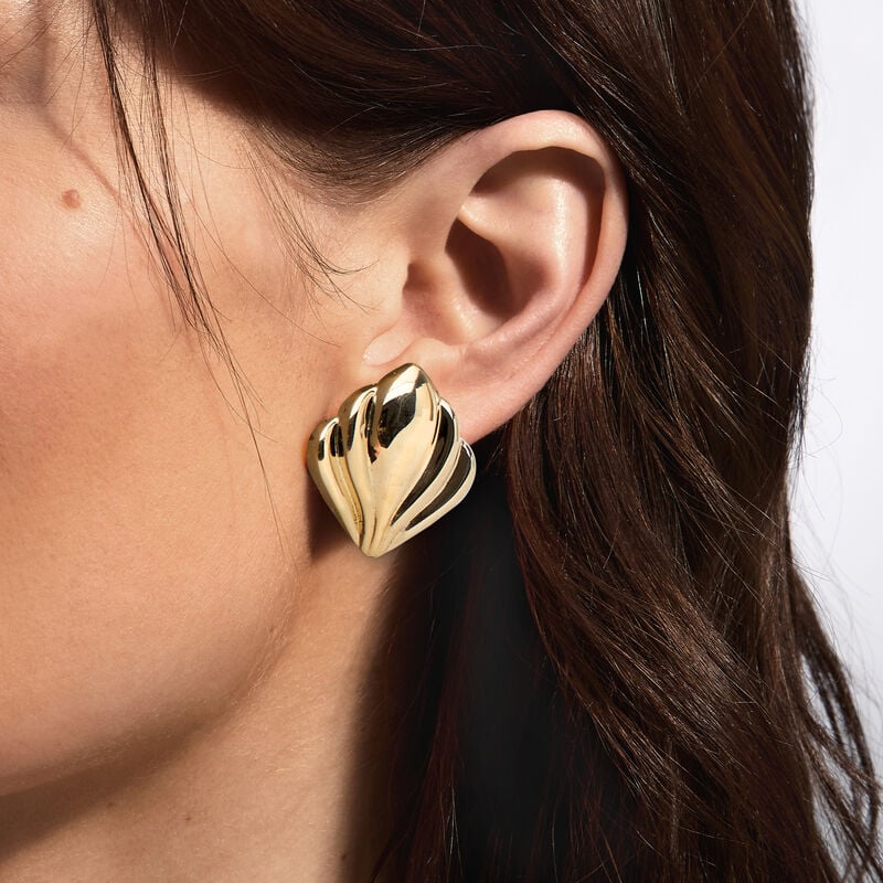 C. 1980 Vintage 14kt Yellow Gold Ribbed Earrings image number 1