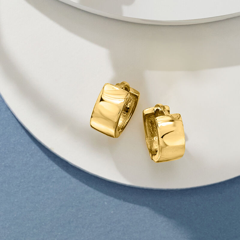 18kt Gold Vermeil Huggie Hoop Earrings image number 2