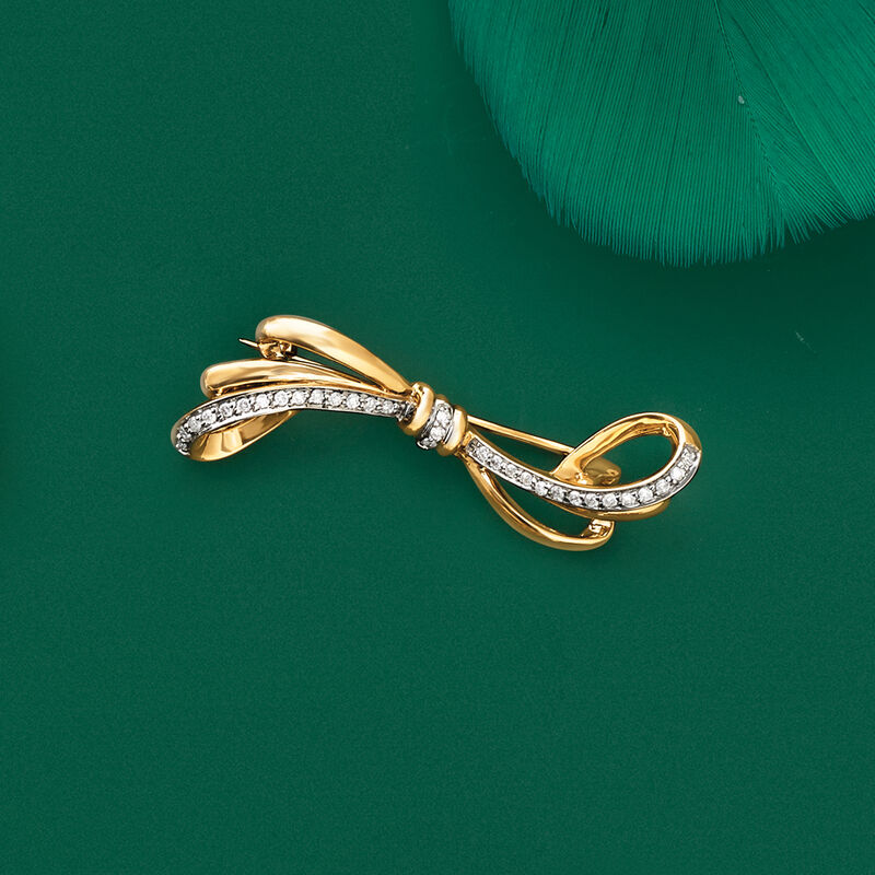 .23 ct. t.w. Diamond Bow Pin in 14kt Yellow Gold image number 2